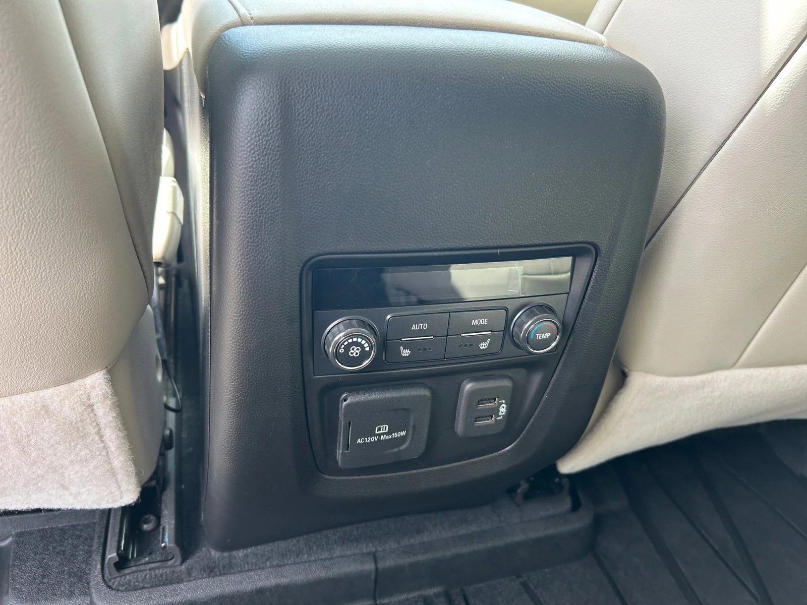 Used 2023 White Buick Avenir AWD image 21