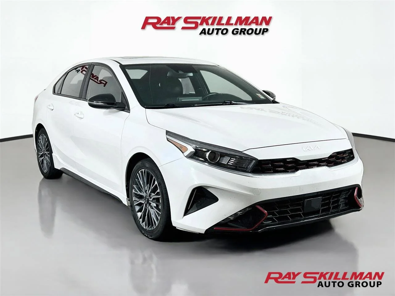 Used 2023 Snow White Pearl Kia GT-LINE image 1