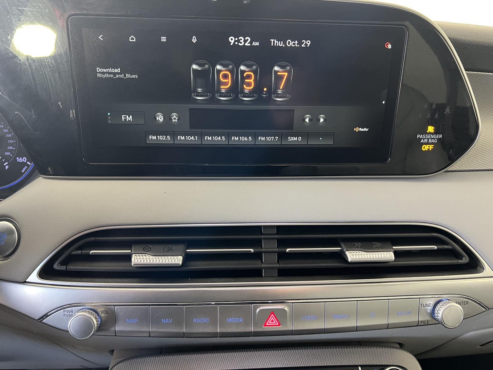 Used 2021 Gy Hyundai  image 20