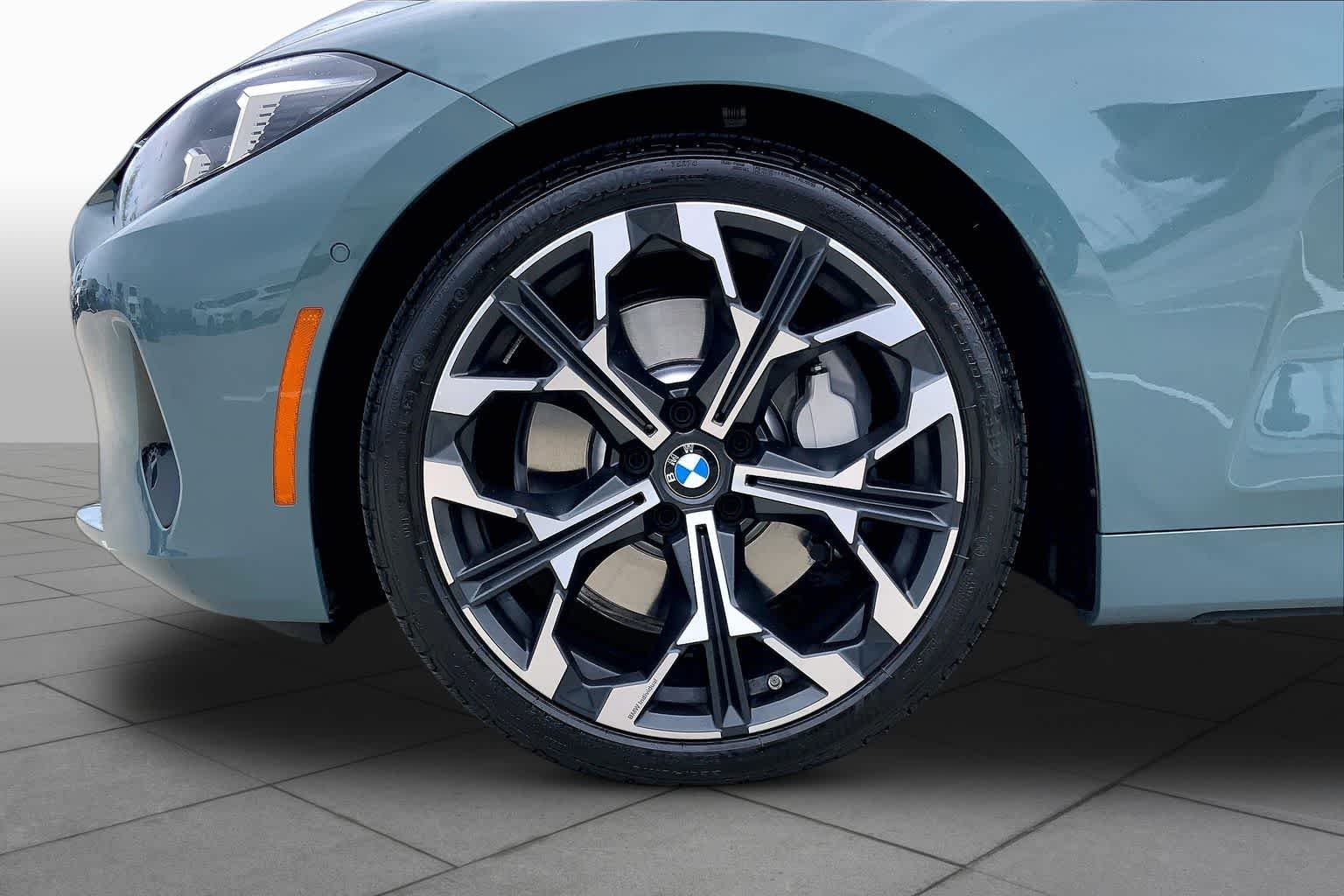 Used 2026 Cape York Green Metallic BMW 430i image 9