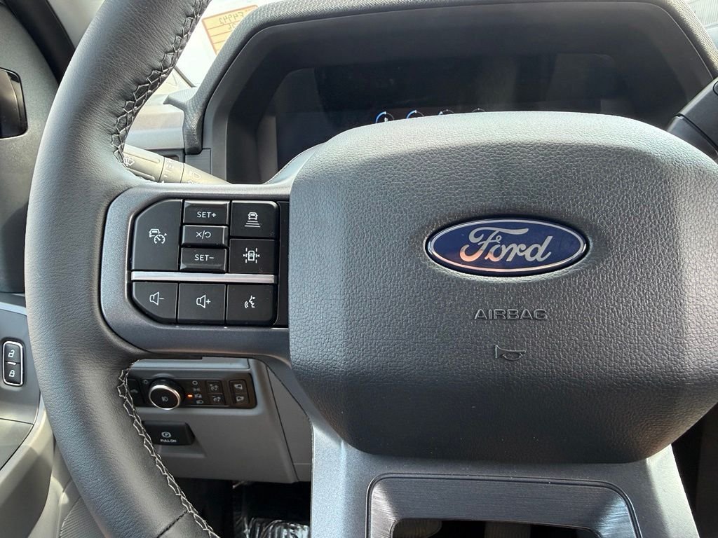 New 2026 Oxford White Ford XLT image 25