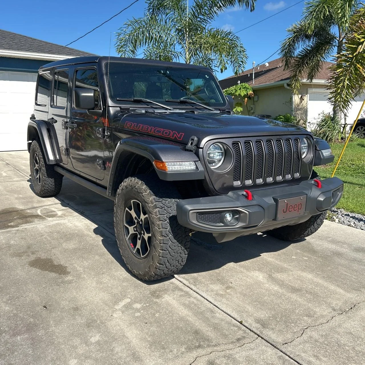 Used 2020 GRAY Jeep Rubicon image 7
