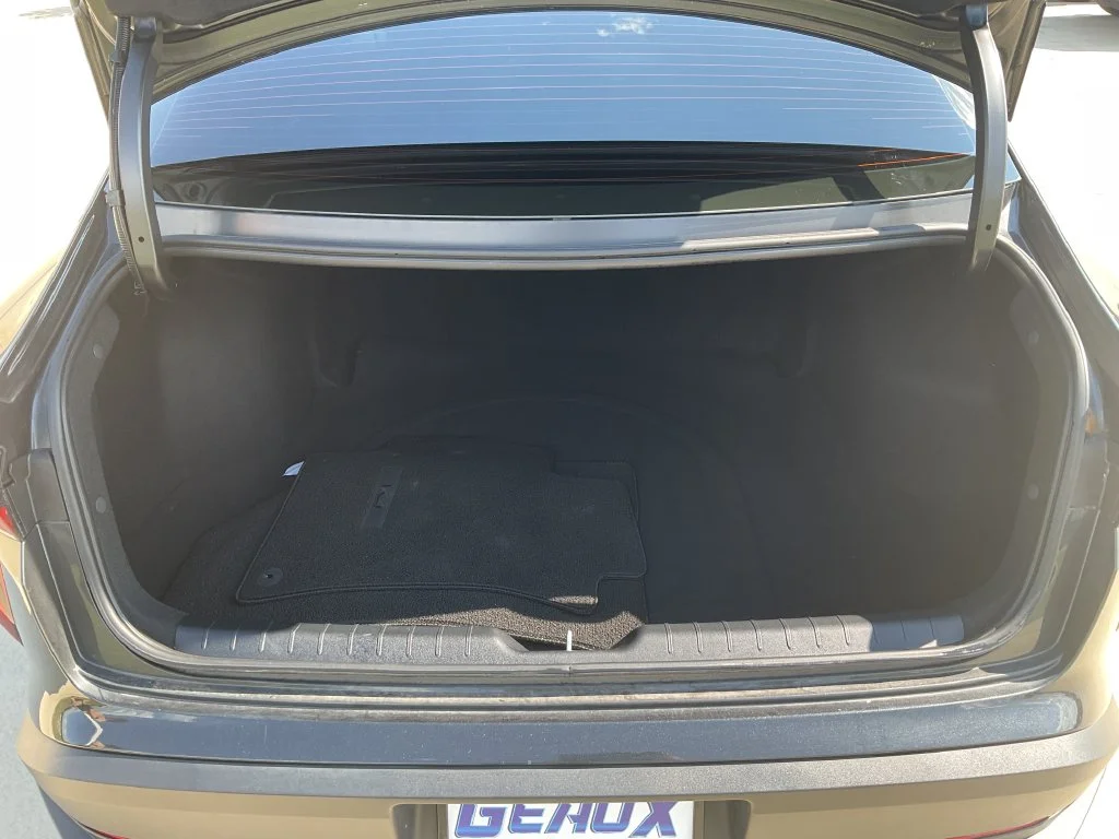Used 2025 Gray Kia LX image 9