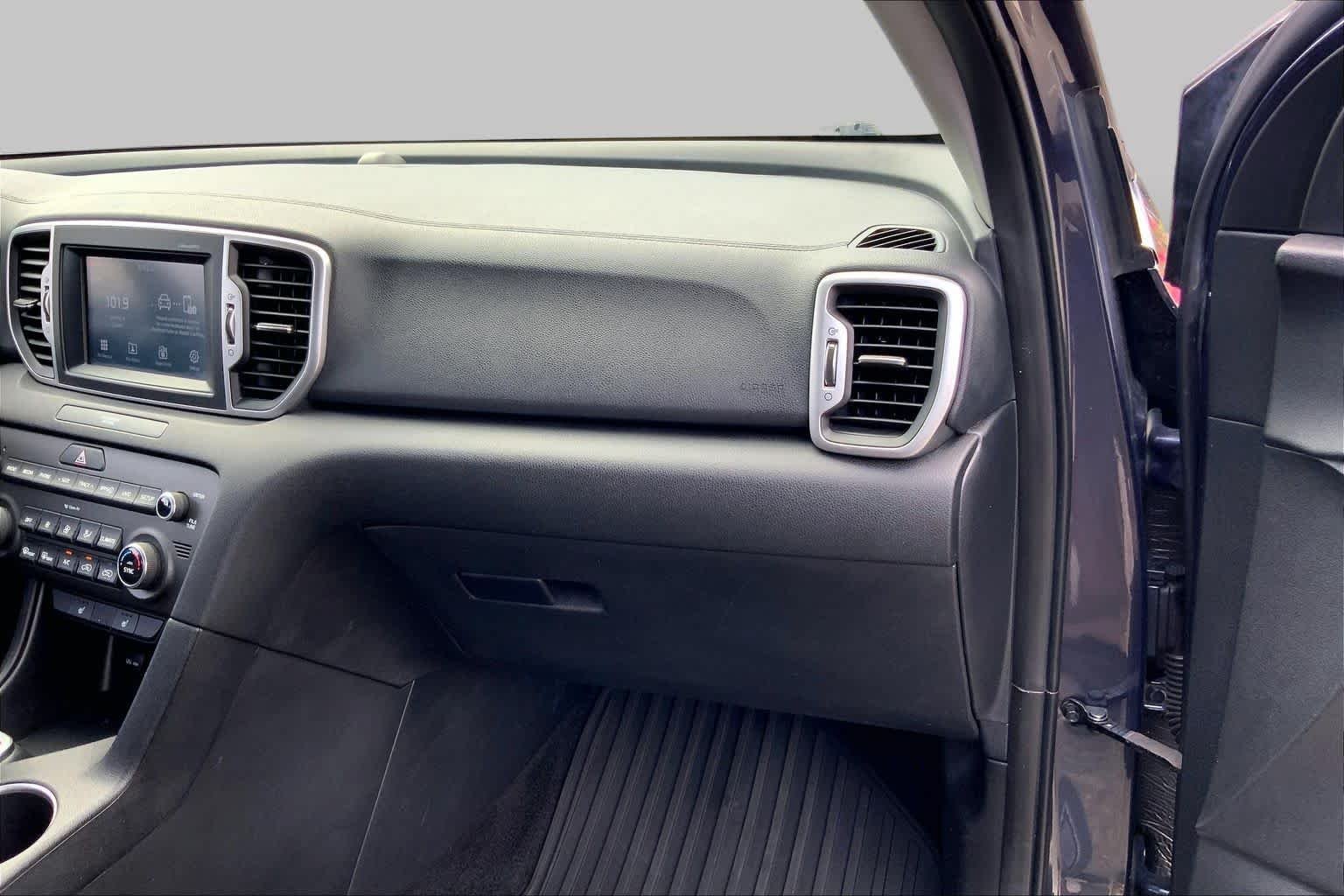 Used 2019 Pacific Blue Kia LX image 17