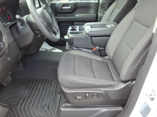Used 2025 White Chevrolet Custom image 15