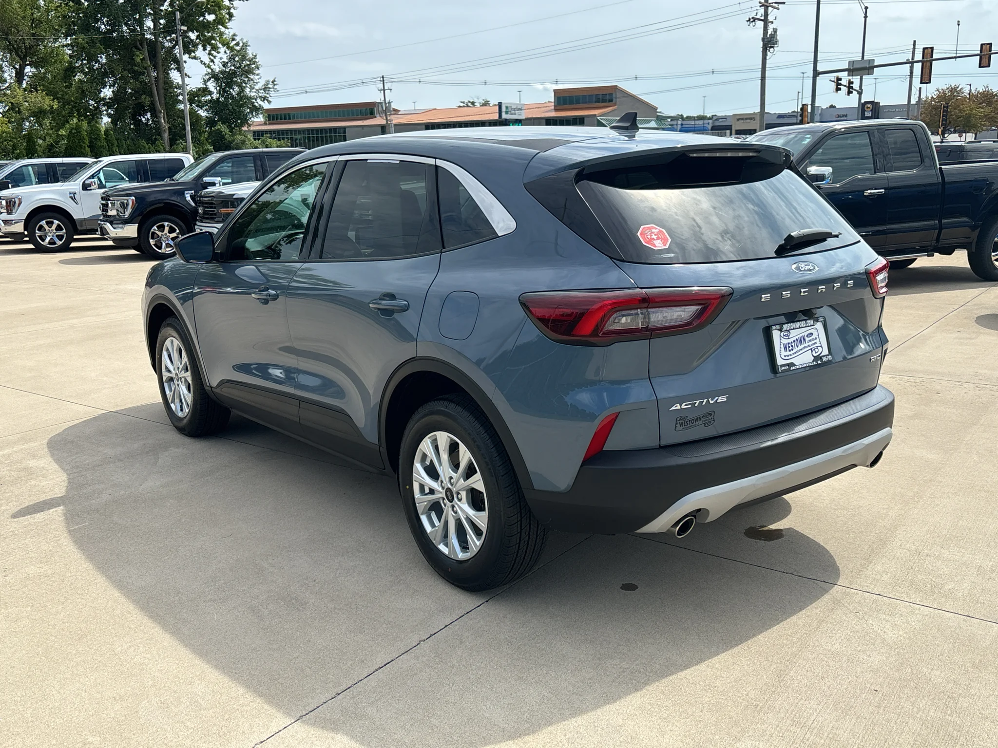 Used 2023 Vapor Blue Metallic Ford Active image 6