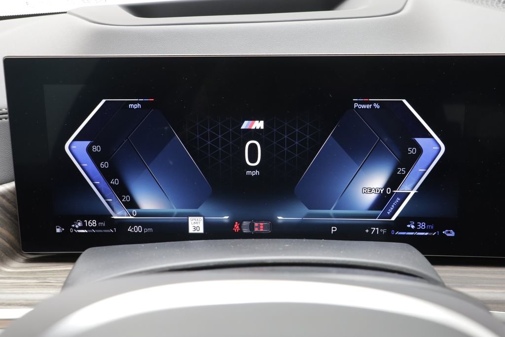 New 2026 Dravit Grey Metallic BMW xDrive50e image 9
