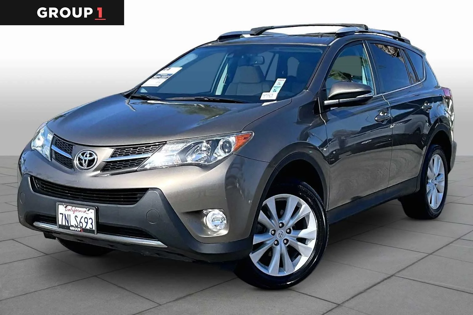 2015 Toyota RAV4 Limited's photo