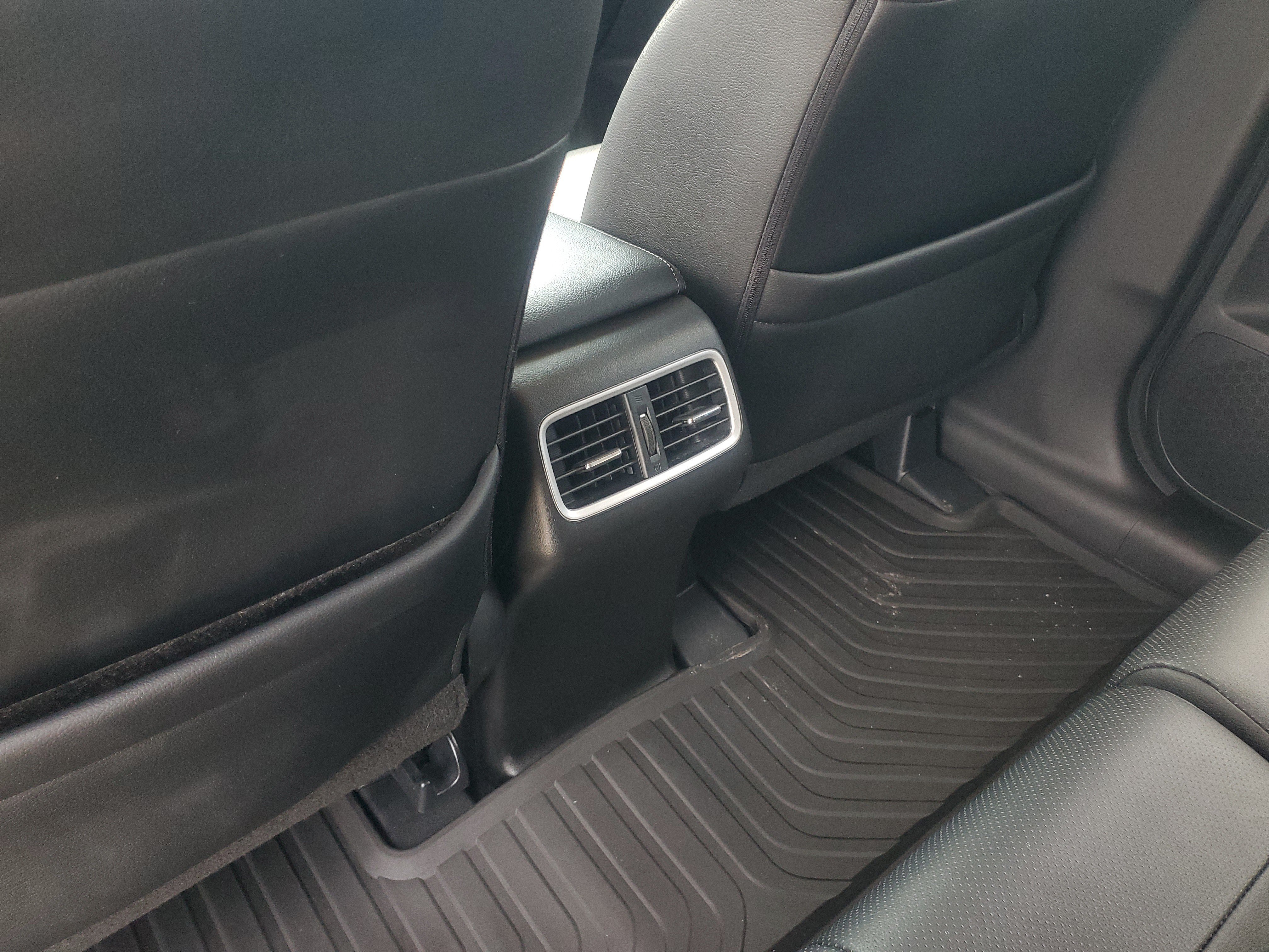Used 2015 Silver Honda EX-L image 13