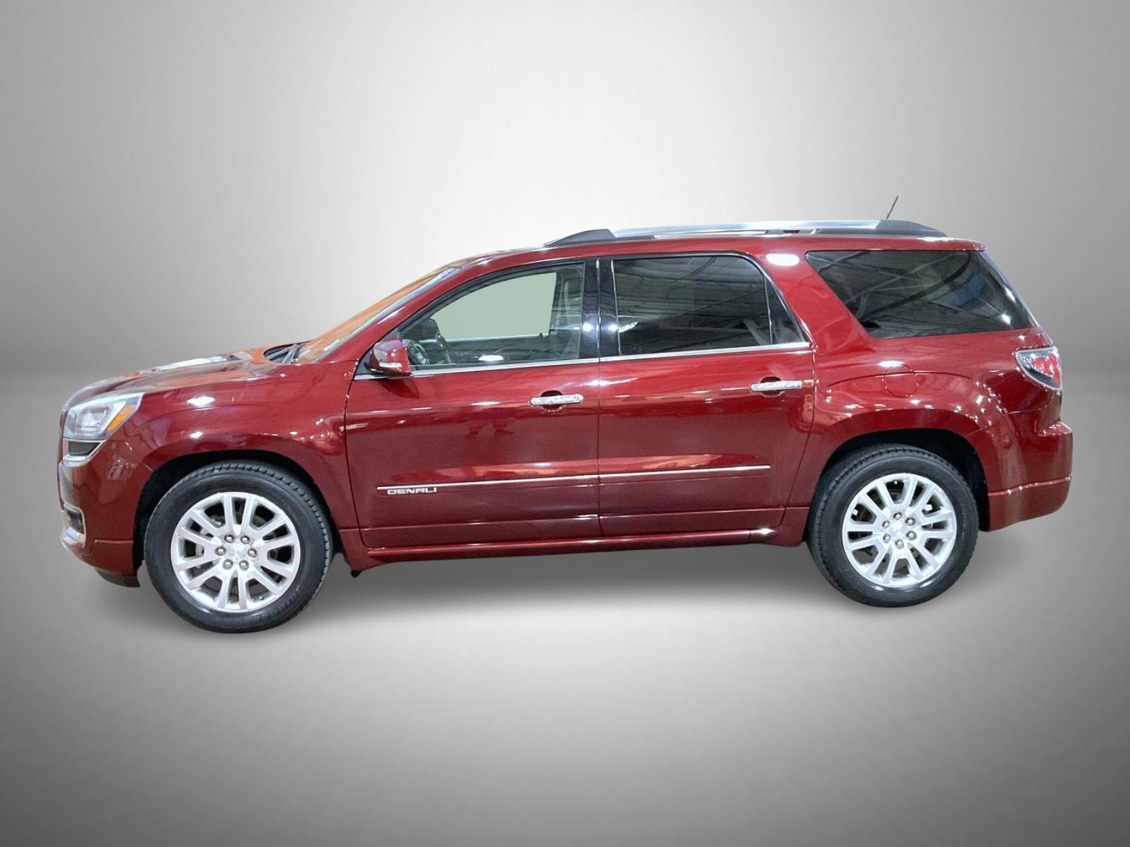 Used 2015 Red GMC Denali image 8