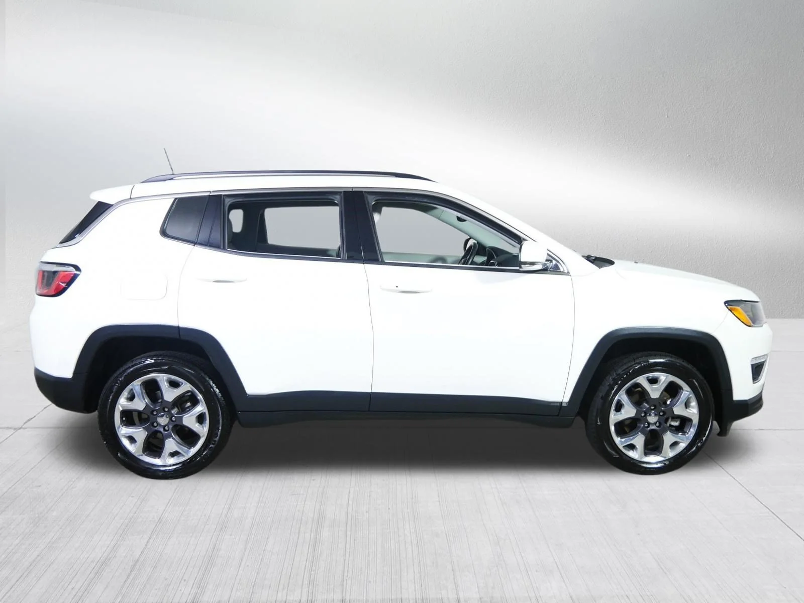 Used 2017 White Clearcoat Jeep Limited image 8