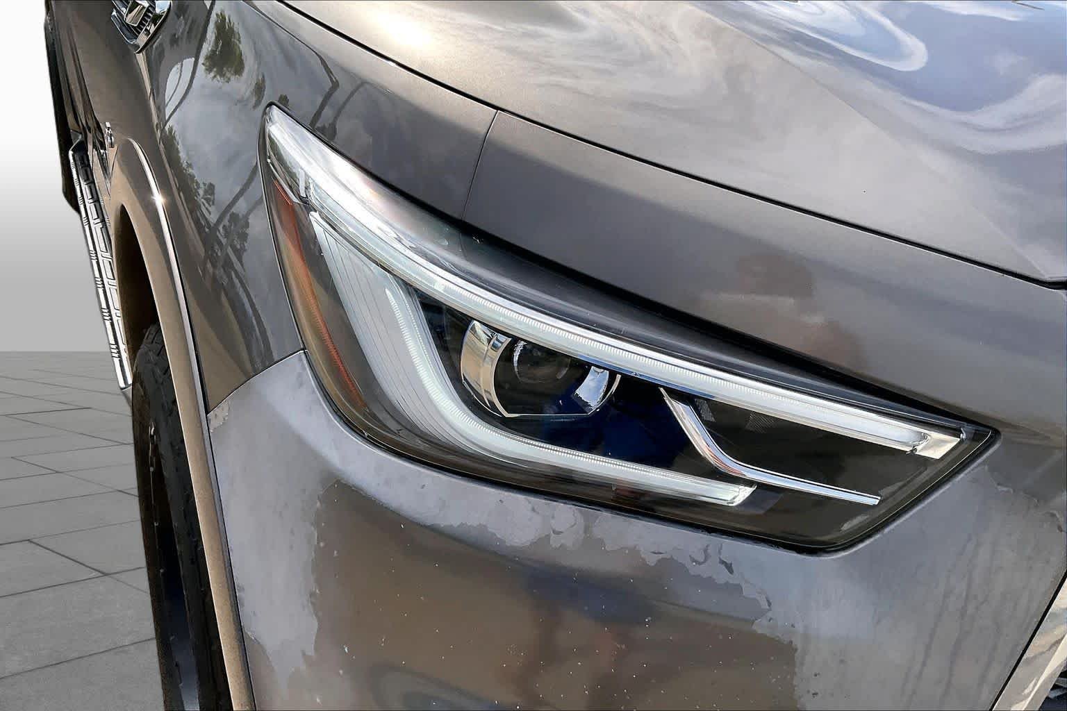 Used 2019 Smoky Quartz INFINITI LUXE image 27