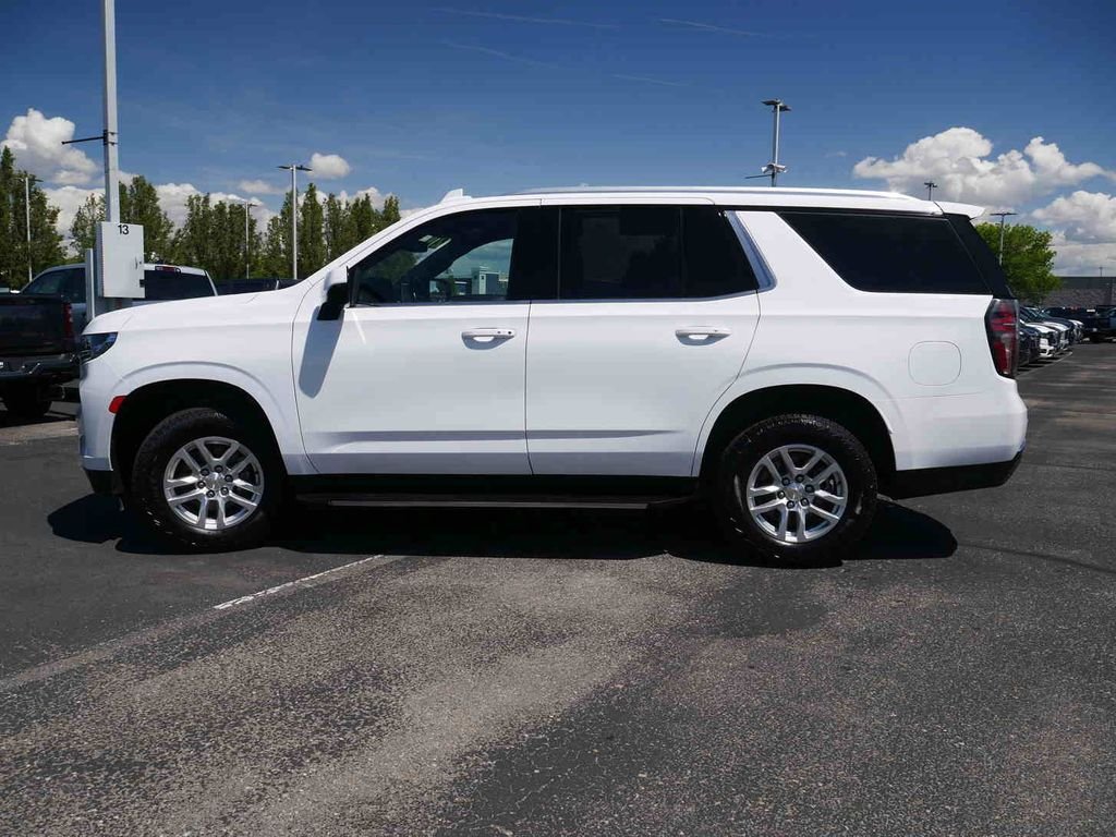 Used 2024 White Chevrolet LT image 17