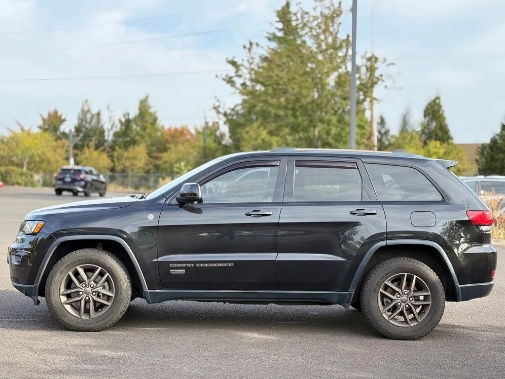 Used 2016 Jeep Grand Cherokee Laredo with VIN 1C4RJFAG9GC340114 for sale in Beaverton, OR