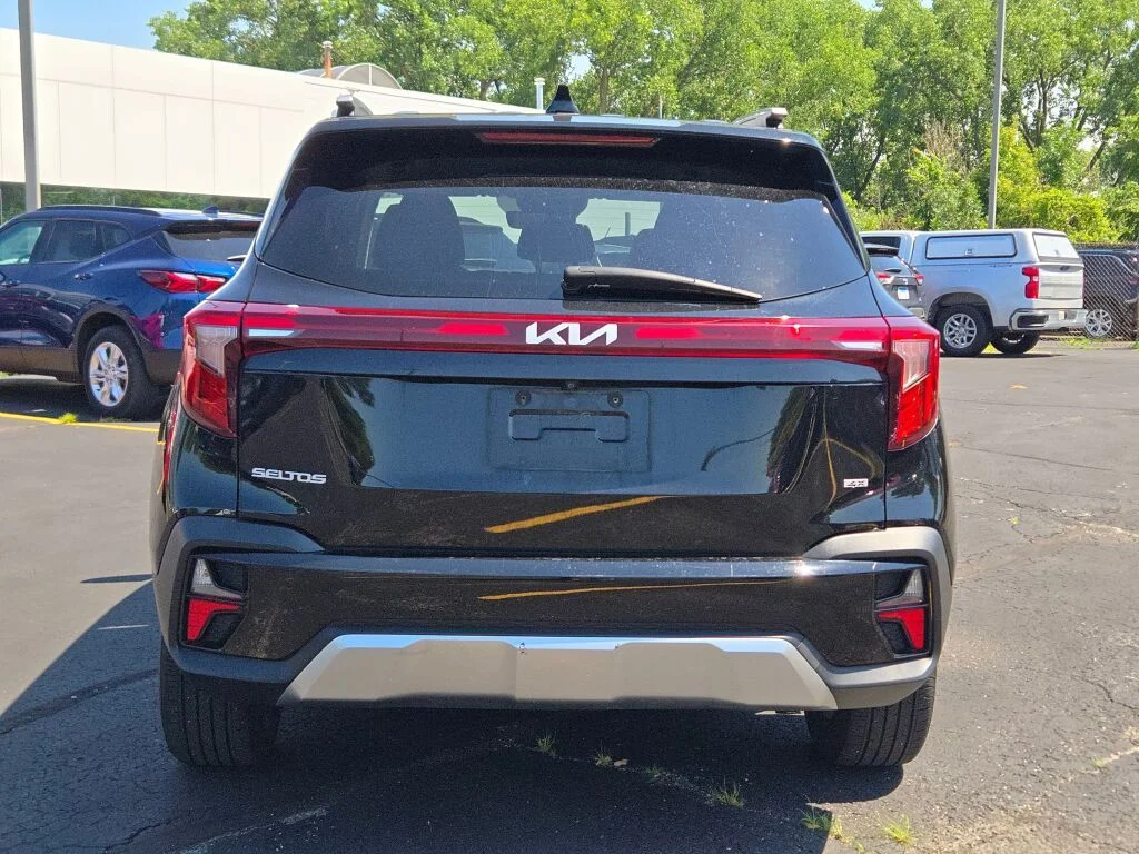 Used 2024 Black Kia S image 13