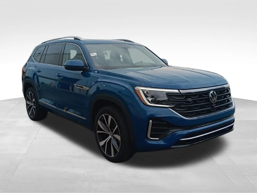 Used 2026 Mountain Lake Blue Metallic Volkswagen 2.0T SEL Premium R-Line image 9