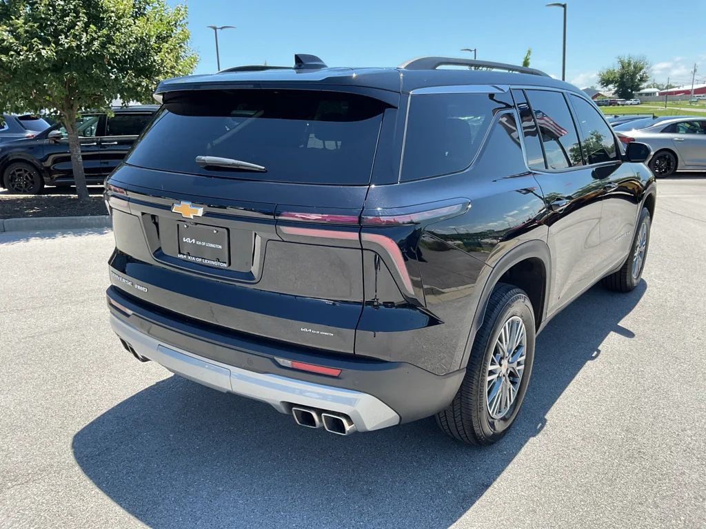 Used 2025 Mosaic Black Metallic Chevrolet AWD LT image 9