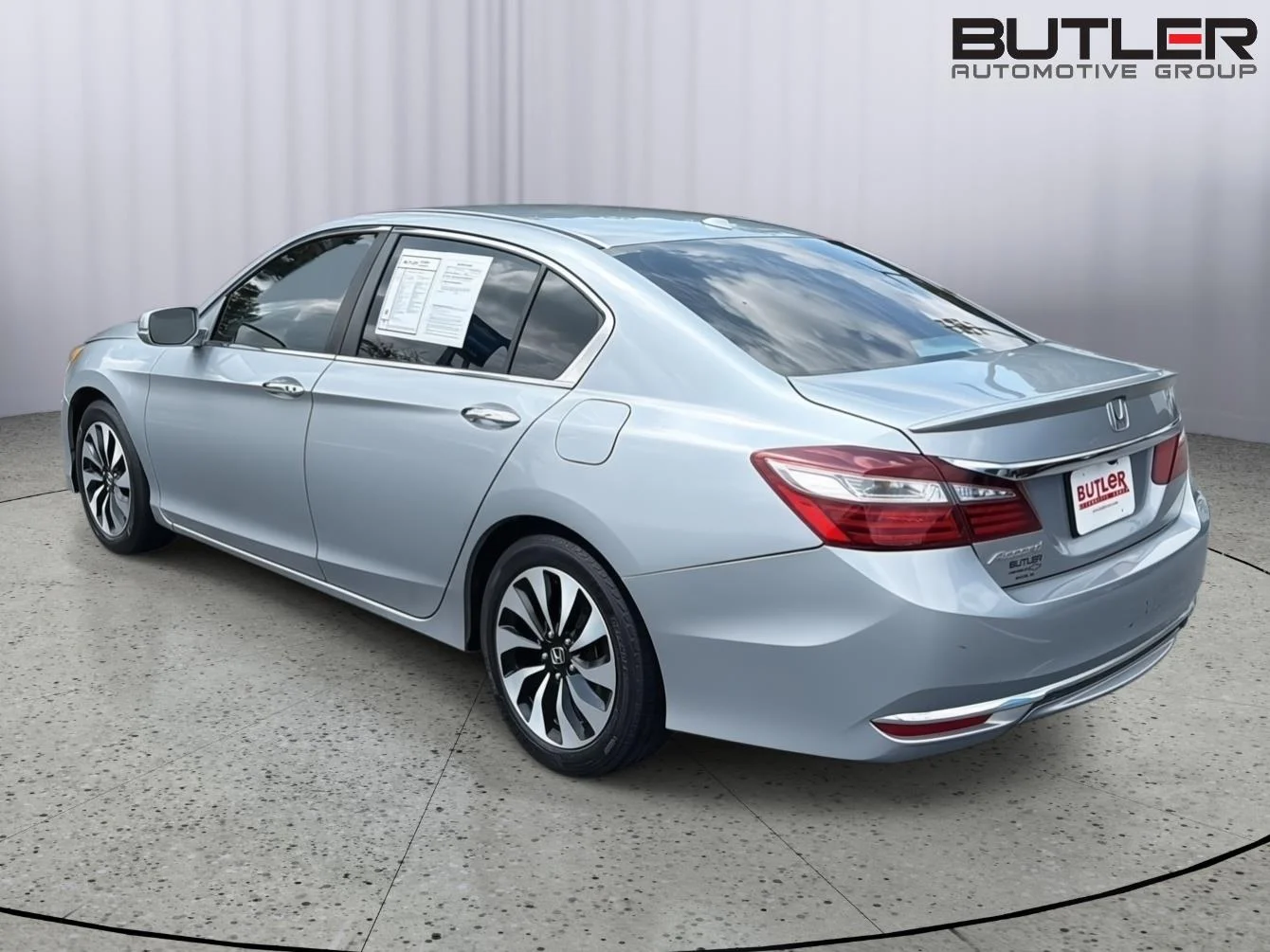 Used 2016 Lunar Silver Metallic Honda EX image 4
