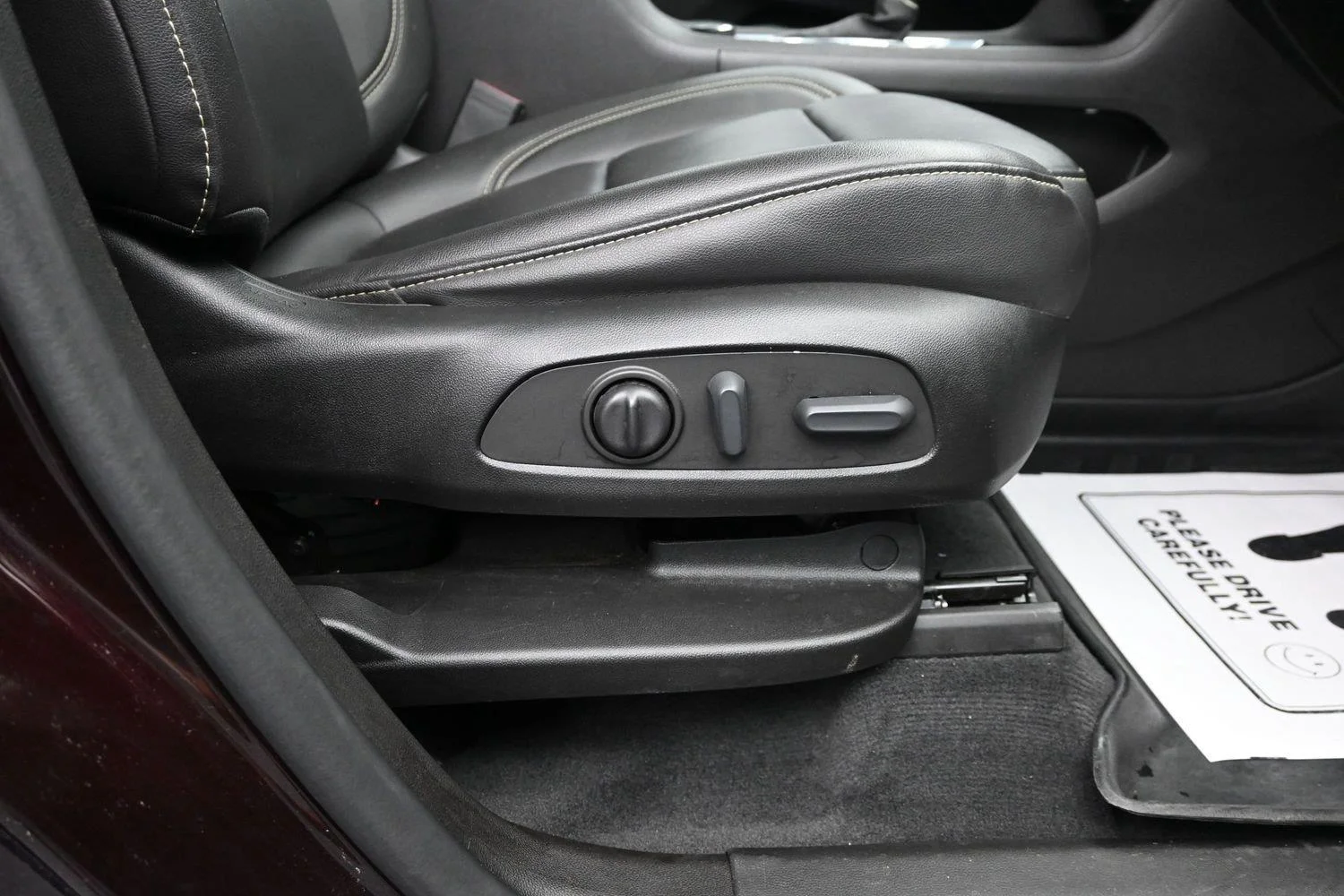 Used 2022 Black Cherry Metallic Chevrolet LT Leather image 10
