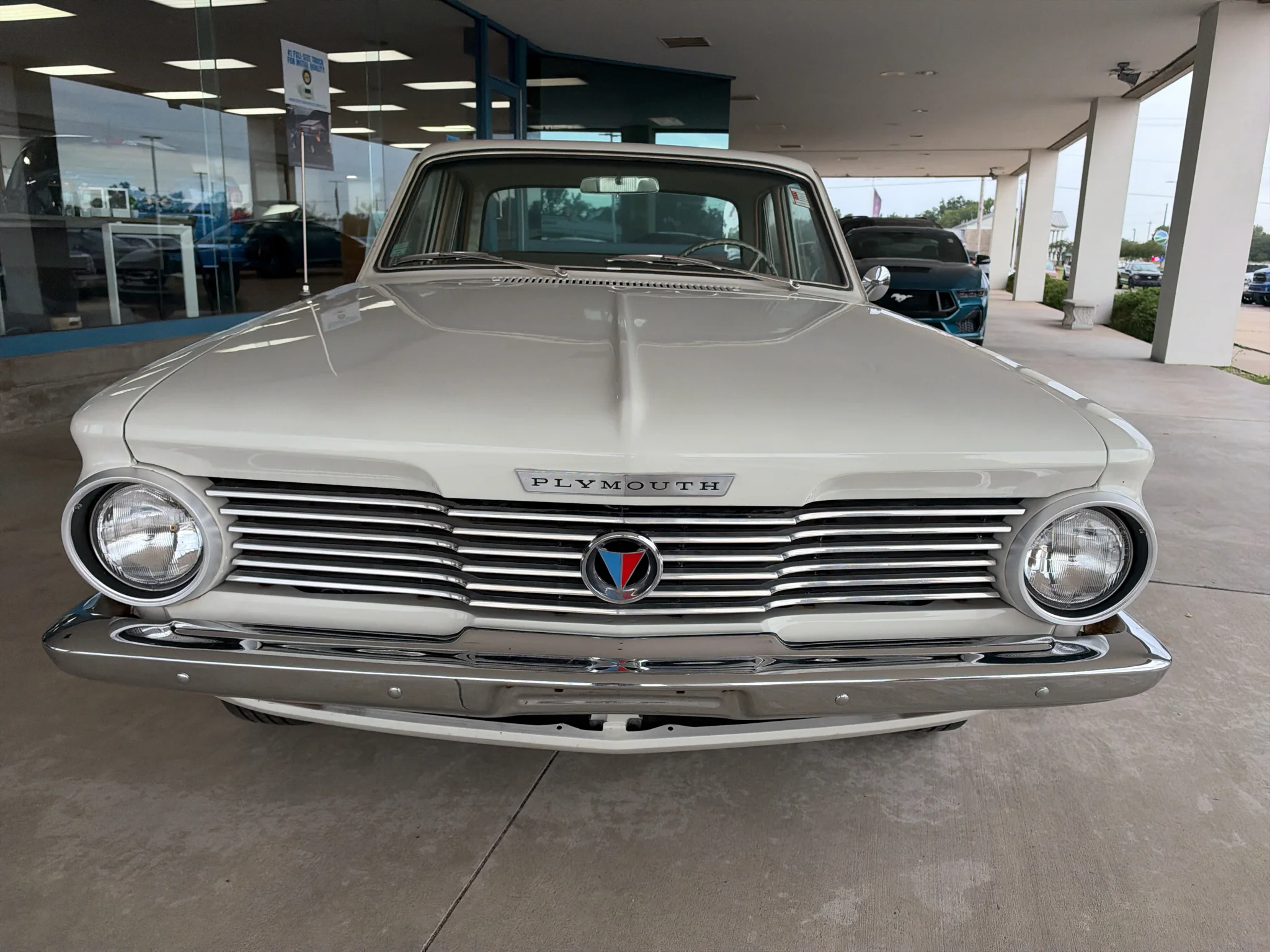 Used 1964 WHITE PLYMOUTH  image 17