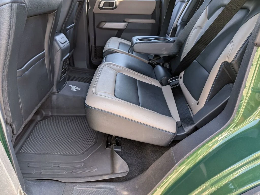 Used 2022 Green Ford Wildtrak image 24
