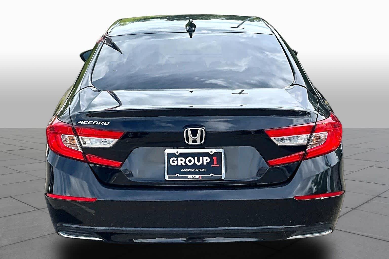Used 2019 Crystal Black Pearl Honda LX 1.5T image 5