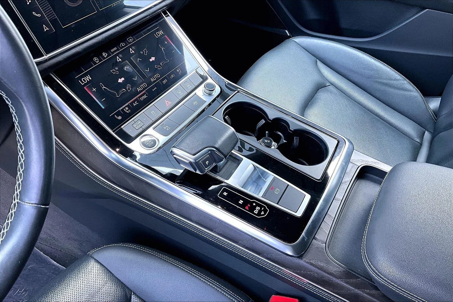 2023 Audi Q8 Premium Plus - Photo 17