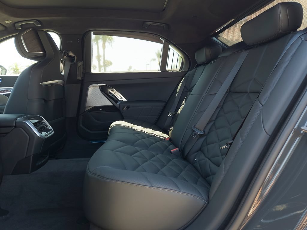 New 2026 Dravit Grey Metallic BMW 740i image 8