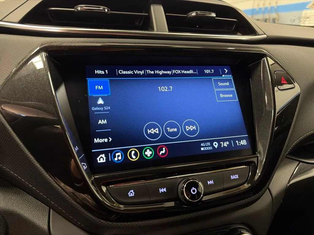Used 2023 White Chevrolet LT image 30