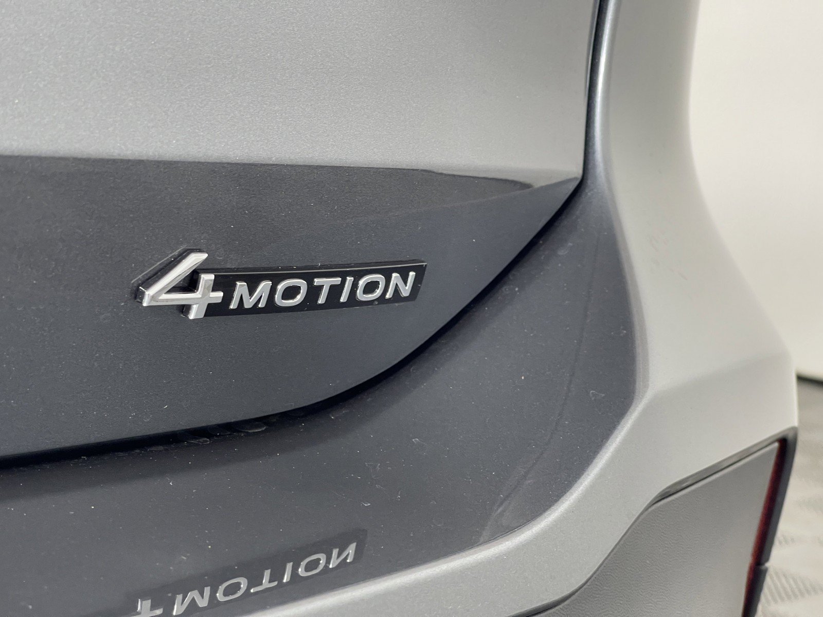 2025 Volkswagen Tiguan SE - Photo 15