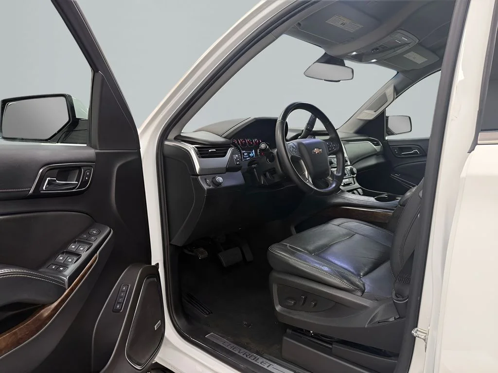 Used 2018 White Chevrolet LT image 9