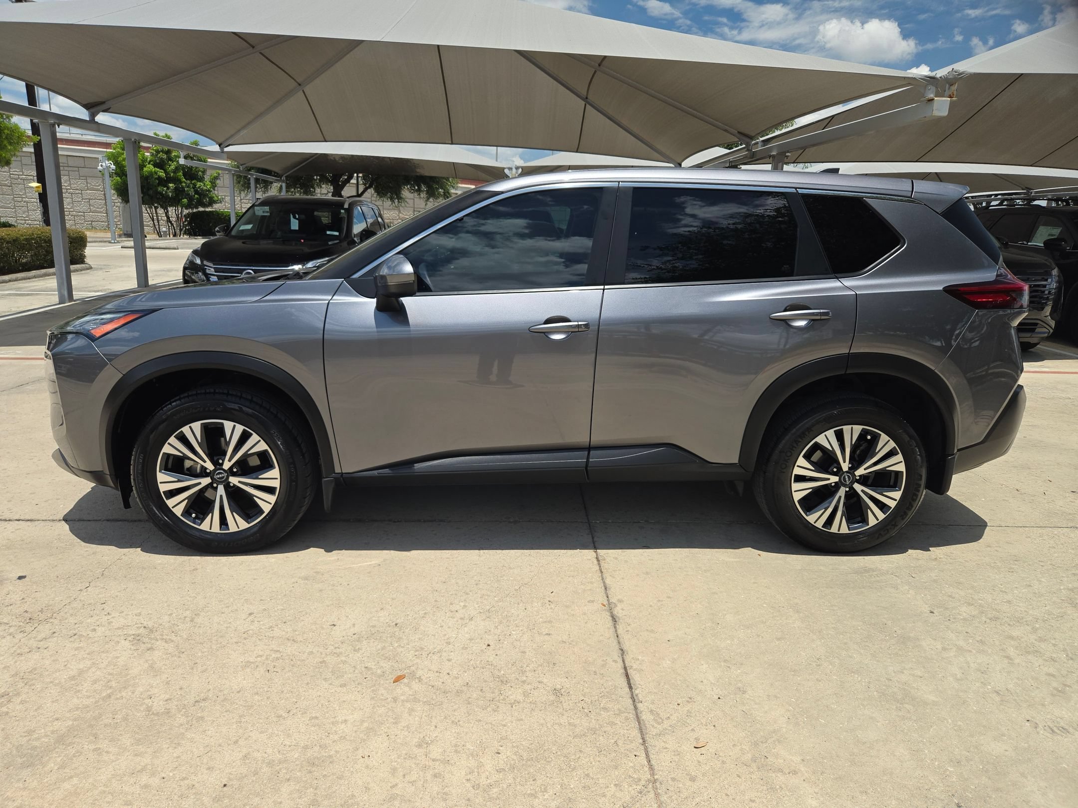 Used 2023 Gun Metallic Nissan SV image 6