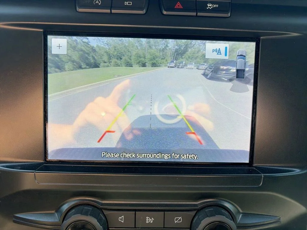 Used 2023 Silver Ford XLT image 18