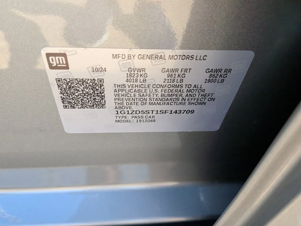Used 2025 Gray Chevrolet LT image 44