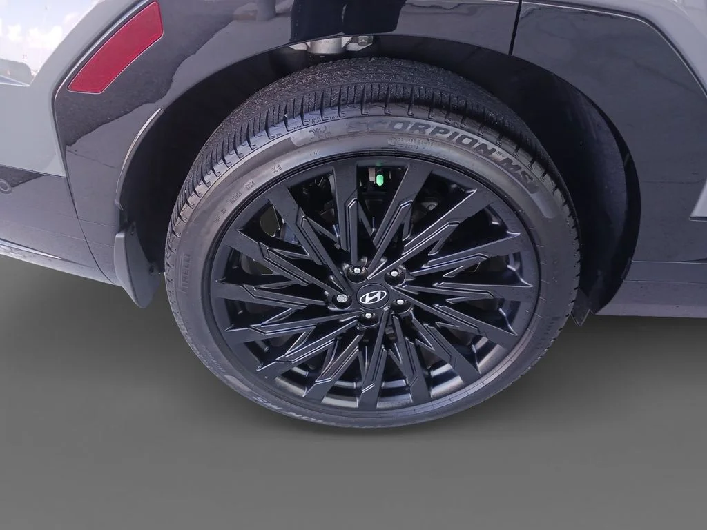 Used 2024 Gray Hyundai Calligraphy image 10