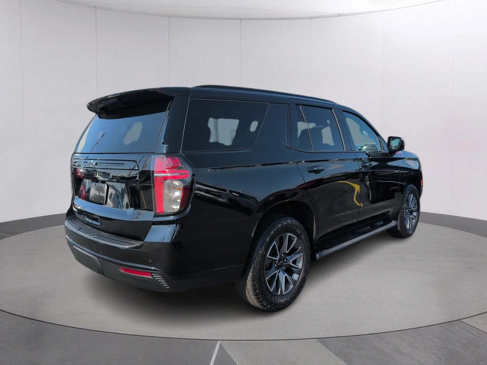 Used 2024 Black Chevrolet Z71 image 5