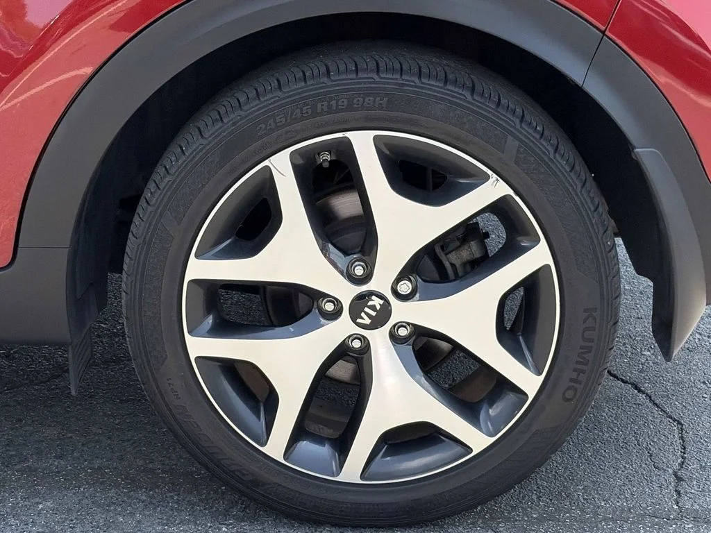 Used 2017 Red Kia SX image 12