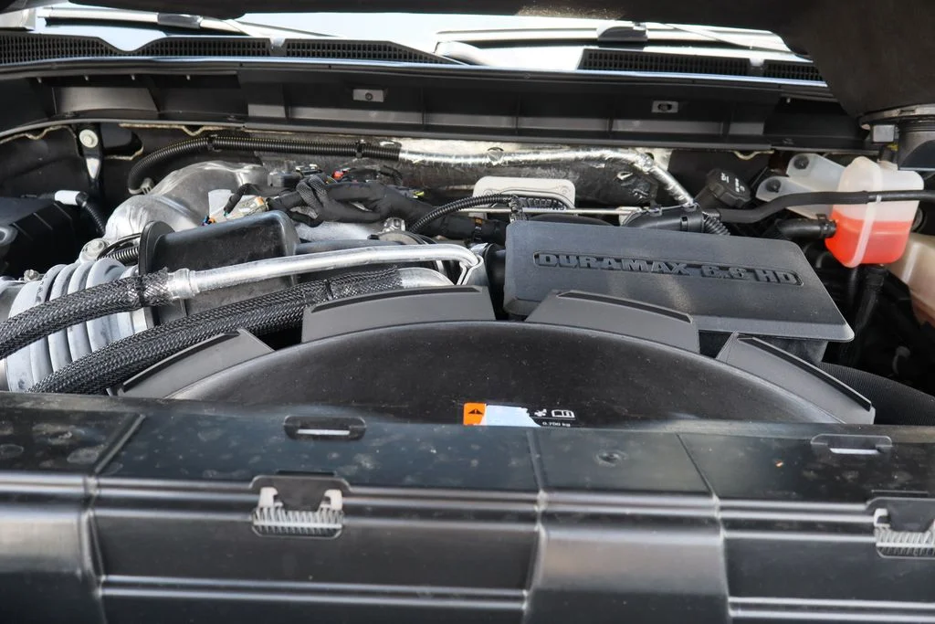 Used 2024 Silver GMC Denali Ultimate image 36