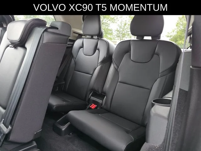 2022 Volvo XC90 Momentum - Photo 18