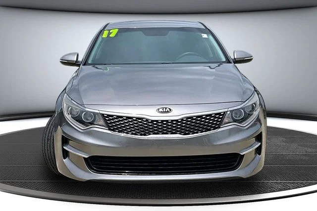 Used 2017 Kia Optima EX with VIN 5XXGU4L34HG161980 for sale in Kansas City