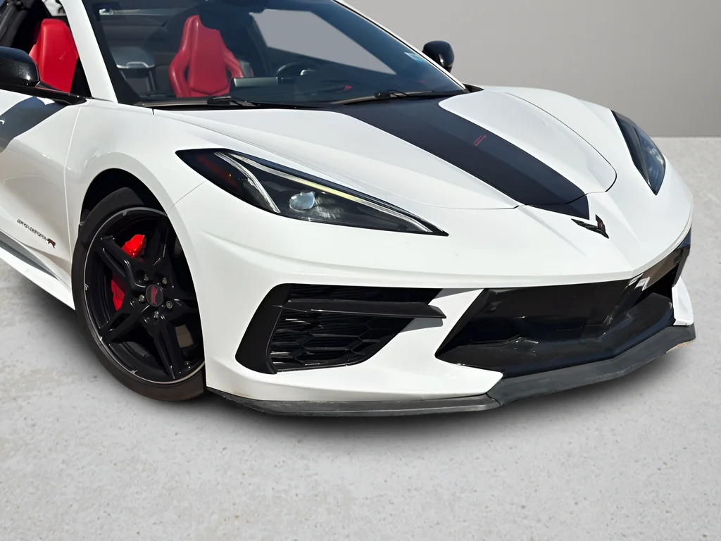 Used 2022 White Chevrolet Stingray image 30