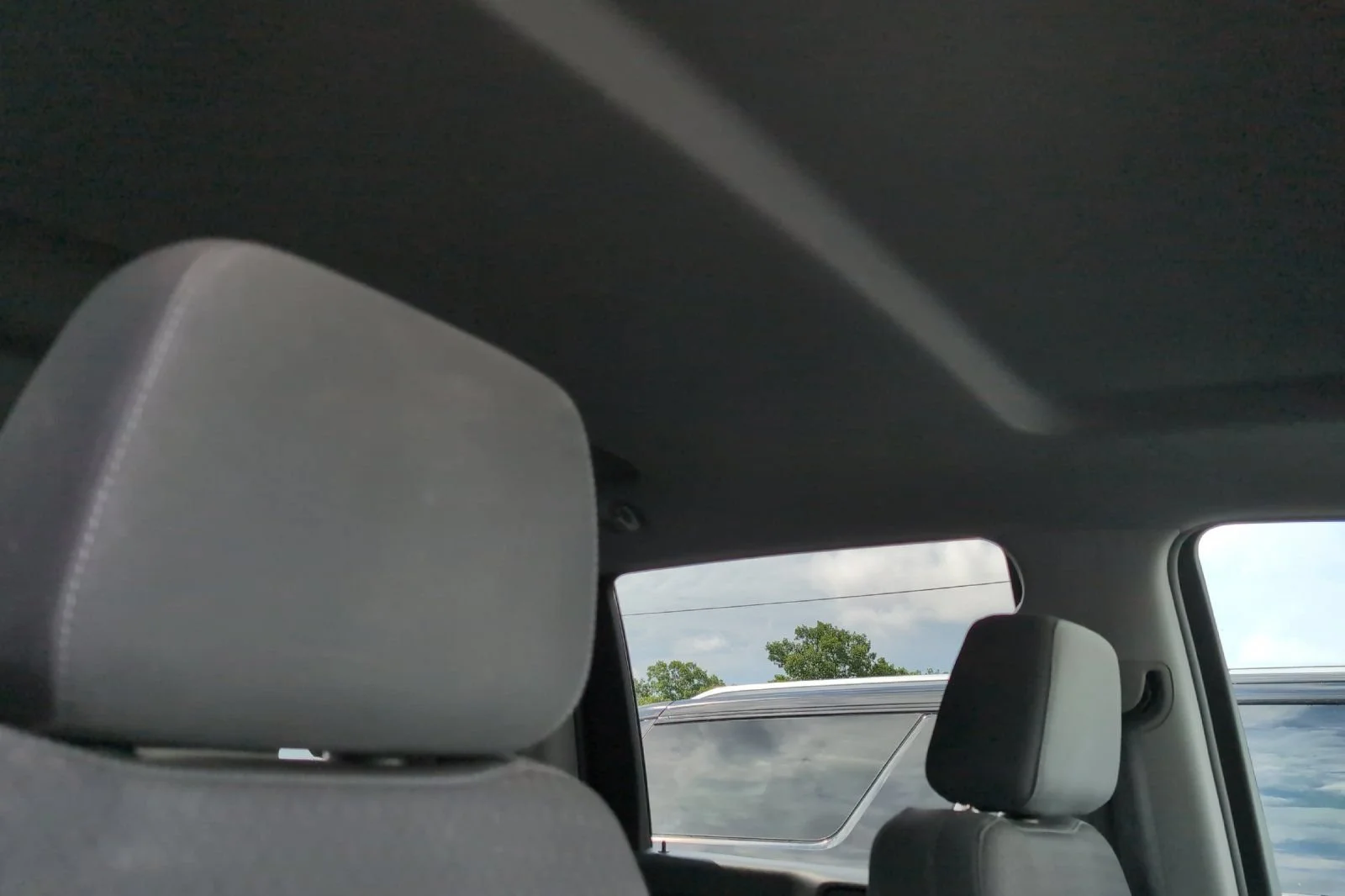 Used 2021 SUMMIT WHITE Chevrolet LT image 17
