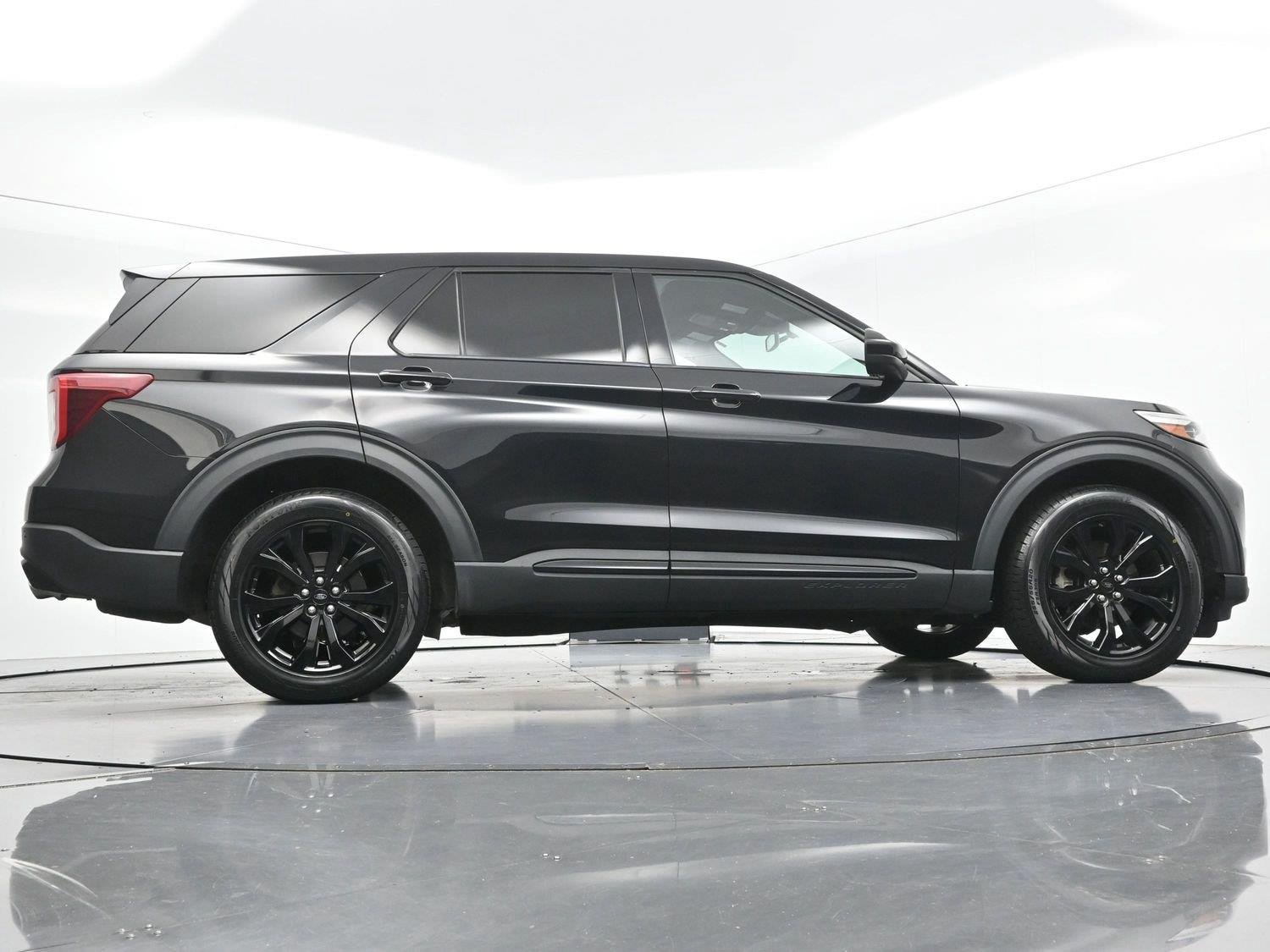 Used 2022 Agate Black Ford ST image 55