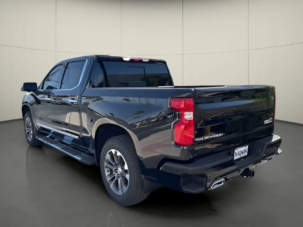 New 2026 Black Chevrolet High Country image 3