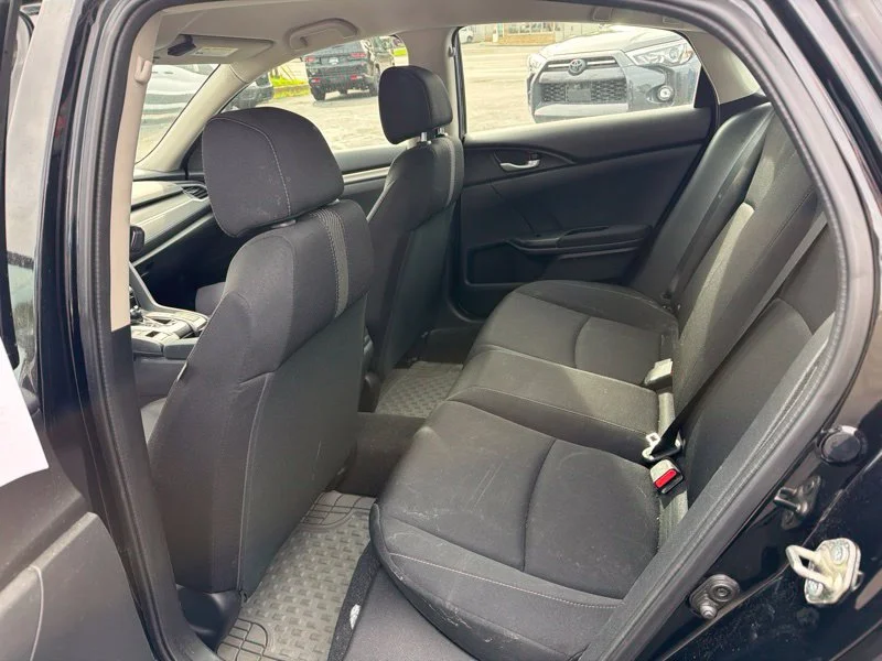Used 2018  Honda LX image 10