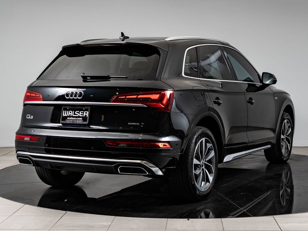 Used 2023 Mythos Black Metallic Audi 45 S line Premium image 10