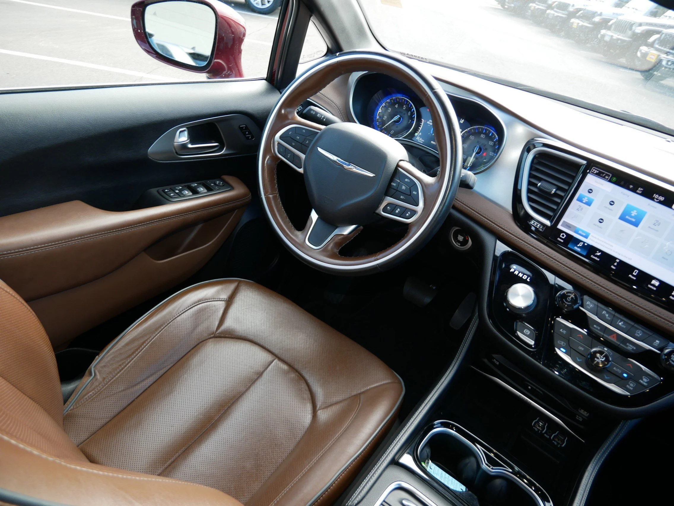 Used 2021 Velvet Red Pearlcoat Chrysler Limited image 9