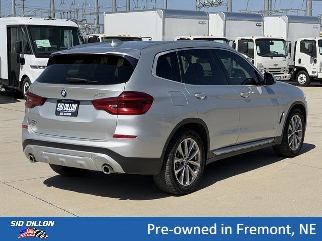 Used 2018 Glacier Silver Metallic BMW xDrive30i image 4