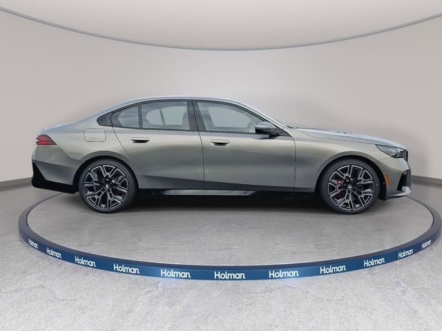 Certified Used 2026 Oxide Grey Met BMW 530i xDrive image 5