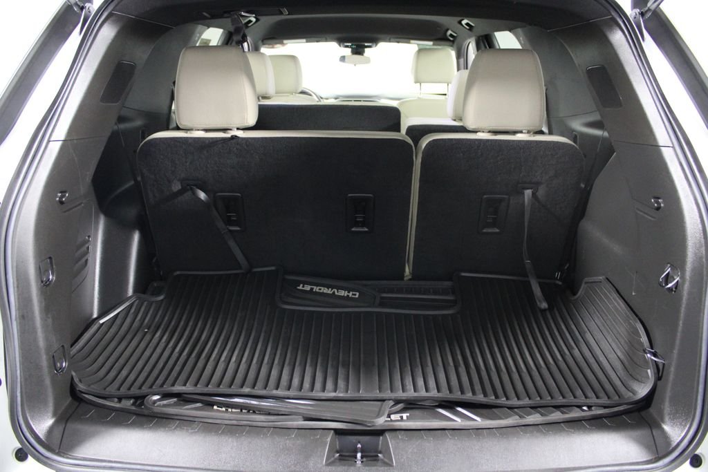 2023 Chevrolet Traverse LS - Photo 13